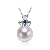 Clover Style 18K Gold 8.0-8.5mm Akoya Pearl Pendant in AAAA Quality