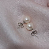 pearl earrings 3008FW